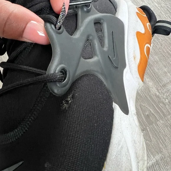 Mens BLACK NIKE REACT SIZE 12 - Picture 4 of 7